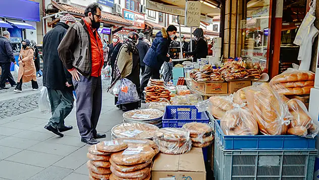 Konya'da çarşı pazarda ramazan hareketliliği yaşanıyor