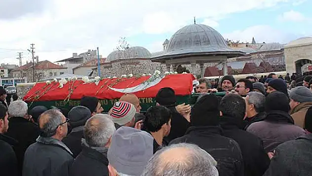 Konya'da çatıdan düşen kişi hayatını kaybetti