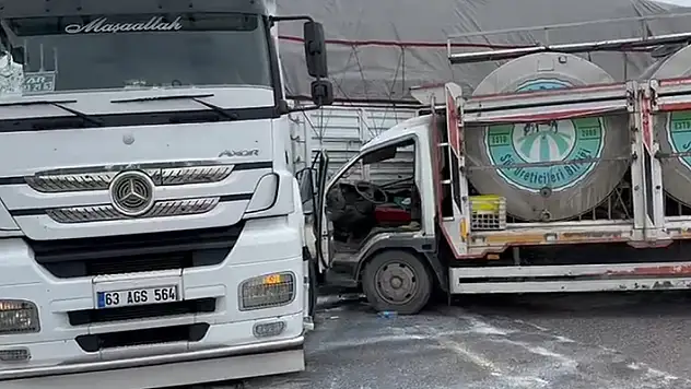 Konya'da çekici ile süt tankeri çarpıştı: 1 yaralı
