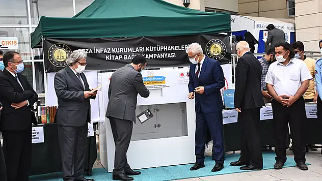 Konya'da 'cezaevine kitap bağışı' kampanyası başladı
