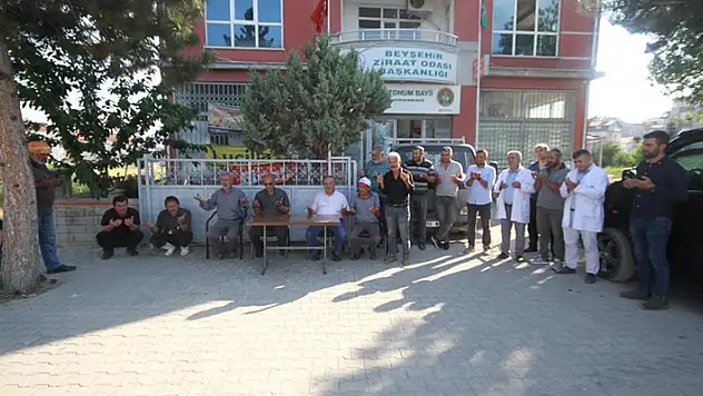 Konya'da çiftçiler hububat hasadı sezonunu dualarla açtı
