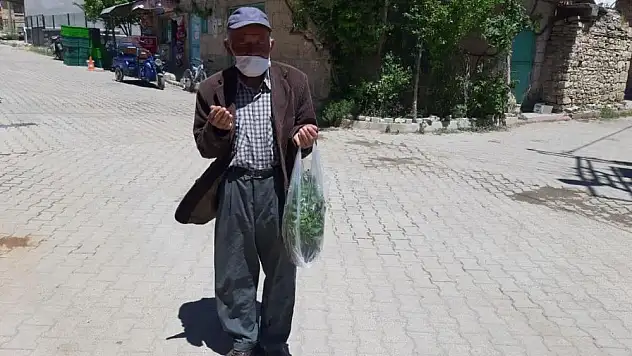 Konya'da çiftçiler için yağmur duası edildi
