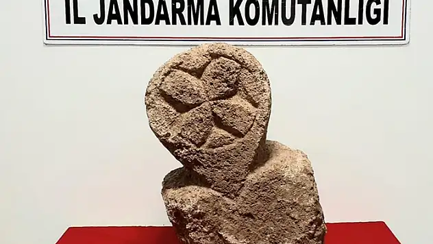 Konya'da çıkardıkları tarihi eseri Aksaray'da satacaklardı! Jandarmaya enselendiler