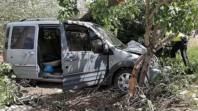 Konya'da cip ile hafif ticari araç çarpıştı: 4 yaralı
