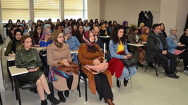 Konya'da 'Çocuk İhmali ve İstismarı' konulu eğitim semineri düzenlendi
