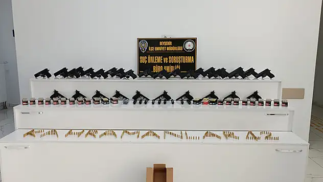 Konya'da çorapların içine bakın ne gizlemişler!  
