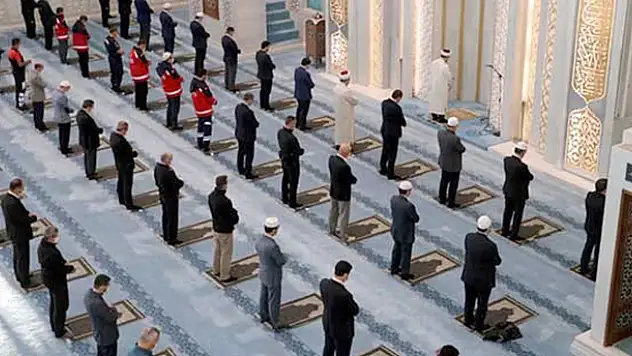Konya'da cuma namazı ile ilgili flaş gelişme! 65 yaş üstü ve 14 yaş altı dikkat...
