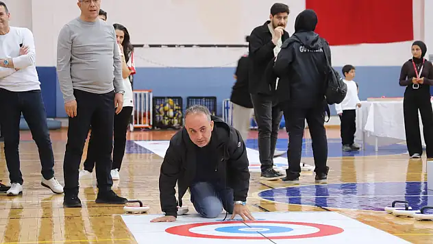 Konya'da curling heyecanı yaşandı