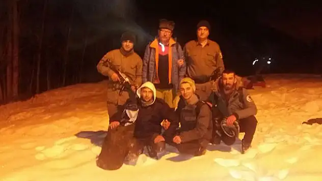 Konya'da dağda kamp yapan üç kişi kurtarıldı