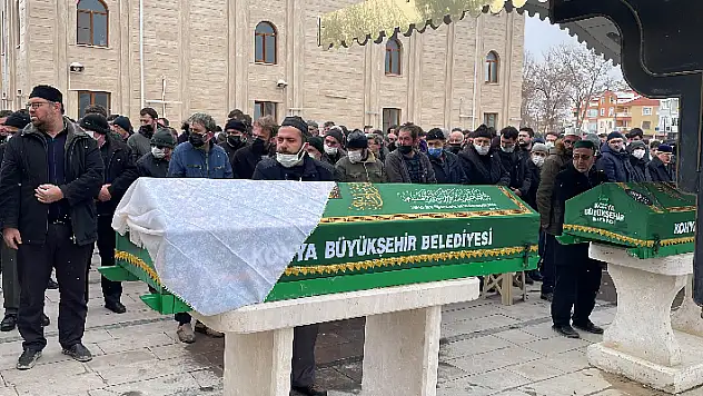 Konya'da damadı tarafından bıçakla öldürülen kadın toprağa verildi

