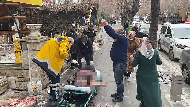 Konya'da damadı tarafından bıçakla yaralanan kadın hayatını kaybetti
