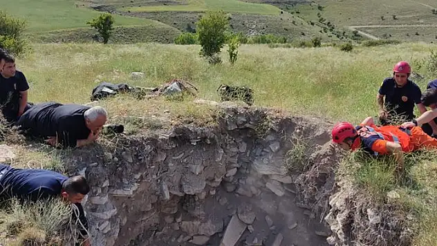 Konya'da definecilerin kazdığı kuyuya düşen kuzu iki gün süren uğraş sonunda kurtarıldı

