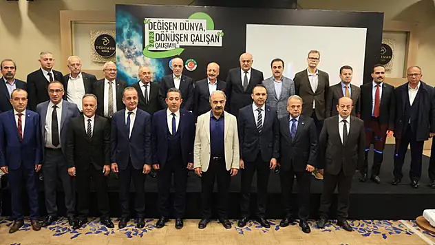 Konya'da 'Değişen Dünyada Dönüşen Çalışan Olmak' Çalıştayı başladı
