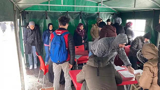 Konya'da depremzedeler için kan bağışı seferberliği
