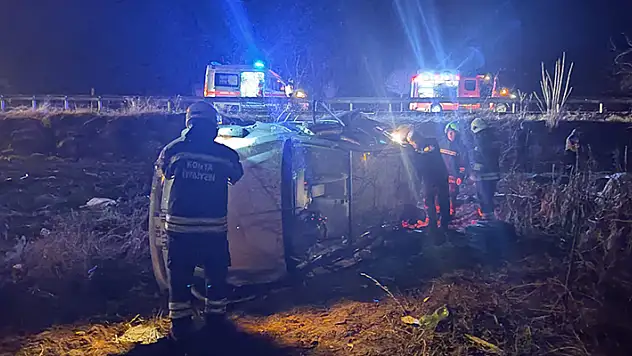 Konya'da devrilen otomobilde biri bebek 3 kişi öldü, 3 kişi yaralandı
