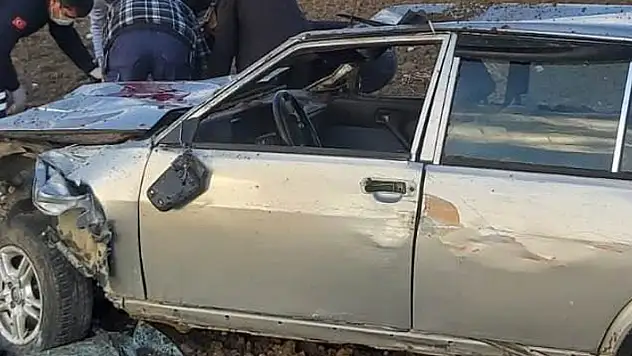 Konya'da devrilen otomobilin sürücüsü hayatını kaybetti
