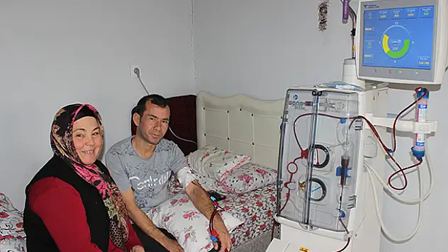 Konya'da diyalize girerken tanışan böbrek hastası çift birlikte hayata tutunuyor