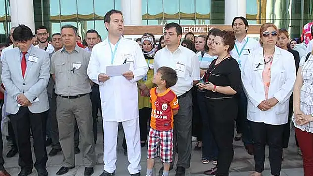 Konya'da doktorlardan iş bırakma eylemi