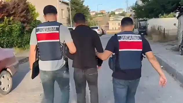 Konya'da dolandırıcılık operasyonu: 'Kargonuz Var' mesajıyla kandırdılar