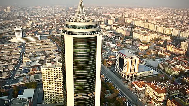Konya'da 'dönen restoran'a ramazan ilgisi