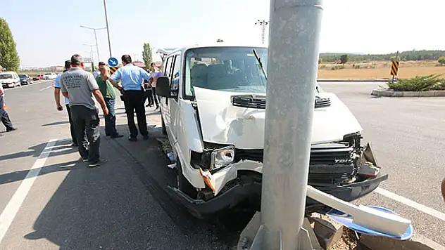 Konya'da düğün yolunda kaza: 5 yaralı