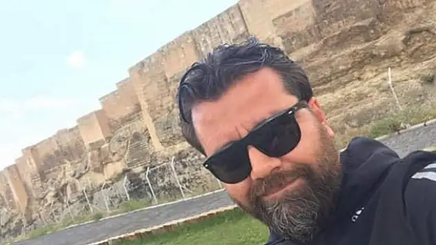 Konya'da düğünde ateş ederken kendini vuran doktor öldü