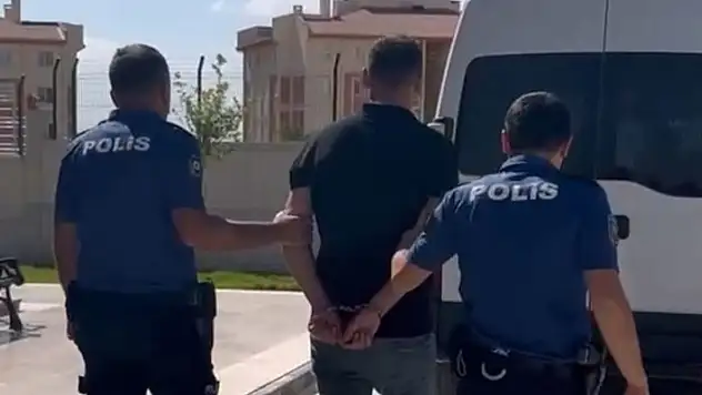 Konya'da düğünde havaya ateş açan şüpheli yakalandı
