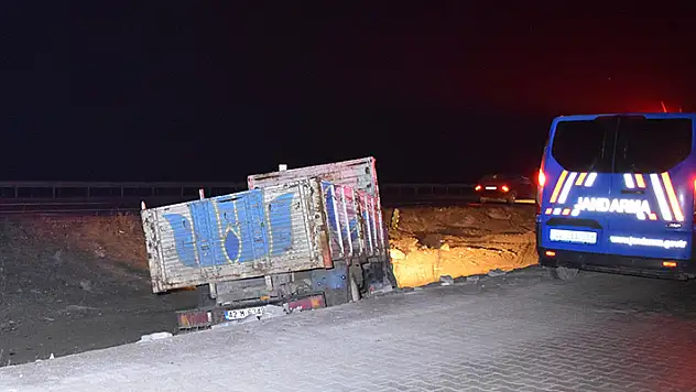 Konya'da 'dur' ihtarına uymayan zanlı polisin silahının ateş alması sonucu yaralandı
