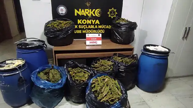 Konya'da durdurulan araçtan 48 kilo 950 gram uyuşturucu çıktı
