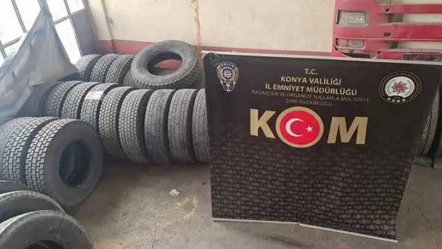 Konya'da düzenlenen kaçakçılık operasyonda 34 tır lastiği ele geçirildi
