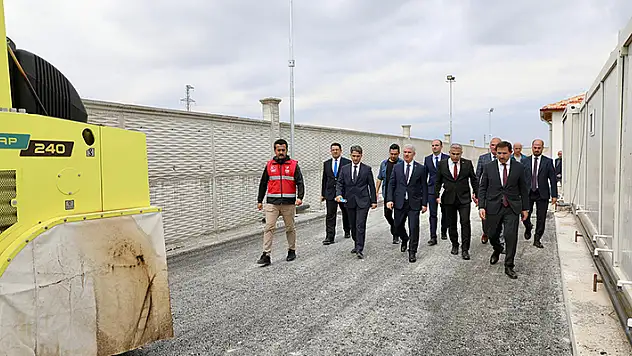 Konya'da Düzensiz Göçmen Ön Kabul ve Sevk Merkezi'nde sona doğru: Vali Akın incelemelerde bulundu