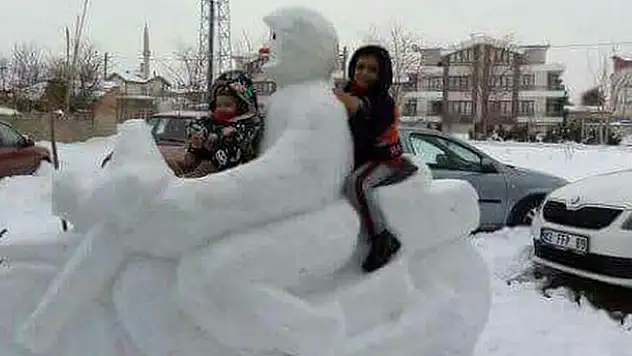 Konya'da eğitime kar engeli -  Konya'da il merkezinde okullara kar tatili