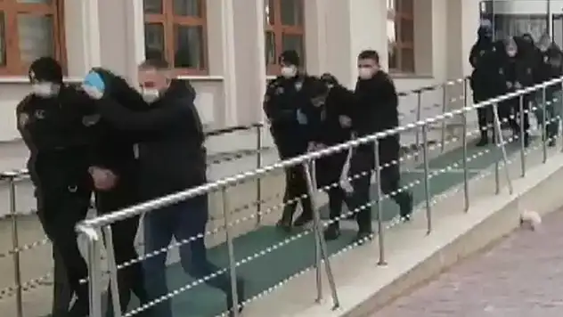 Konya'da eğlence mekanında 1 kişinin öldürüldüğü kavgayla ilgili 12 sanığın yargılaması sürüyor
