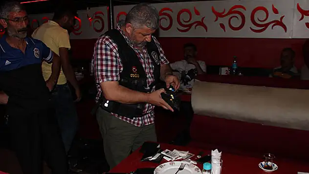 Konya'da eğlence mekanlarına baskın