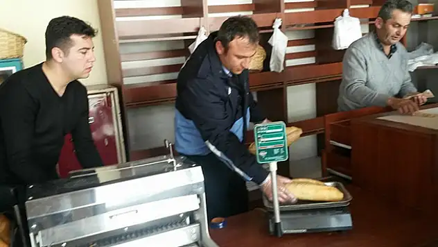 Konya'da ekmek zamlandı, zabıta denetime  çıktı
