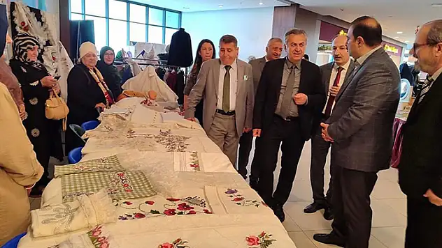 Konya'da el emeği sergisine yoğun ilgi