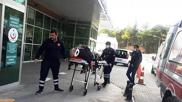 Konya'da elektrikli bisikletin çarptığı yaşlı adam hastanelik oldu
