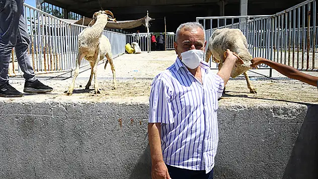 Konya'da emekli hayırseverden örnek davranış