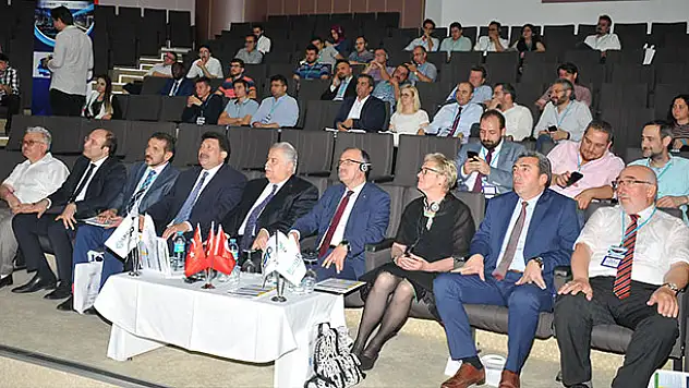 Konya'da, Endüstri 4.0 ve üretimde dijitalleşme konuşuldu