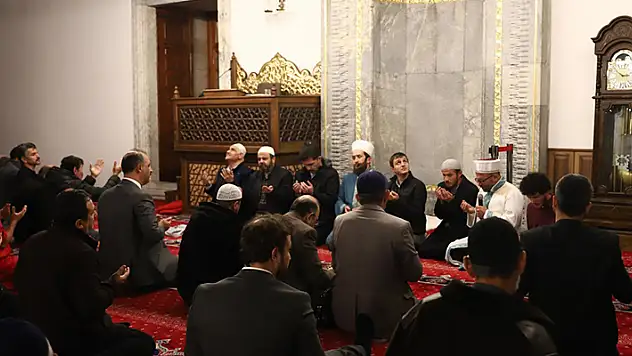 Konya'da engelli hafızlar, Bartın'daki maden şehitleri için dua etti
