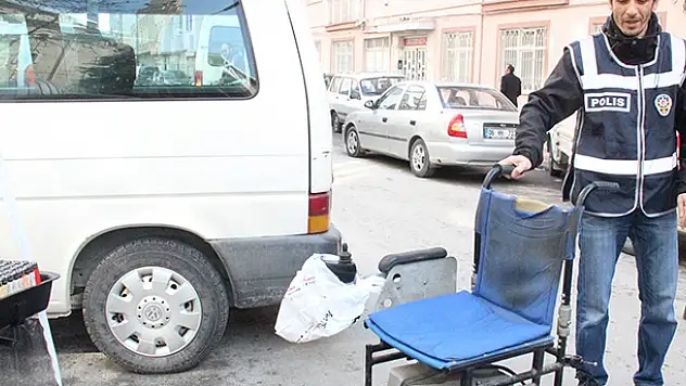 Konya'da engellinin çalınan akülü aracı bulunarak teslim edildi