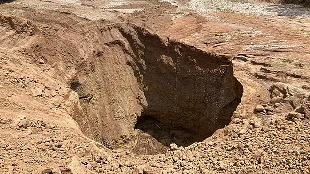 Konya'da eş zamanlı 15 obruk oluştu! 