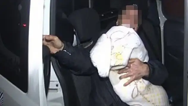 Konya'da eşini bıçaklayıp bebeğini rehin alan şahıs tutuklandı