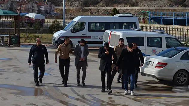 Konya'da esnafı dolandıran şüpheli tutuklandı