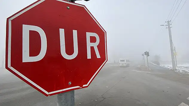 Konya'da etkili olan yoğun sis kazaya neden oldu: 8 yaralı
