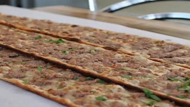 Konya'da etliekmek hamuru da zamlandı! İşte yeni fiyatlar