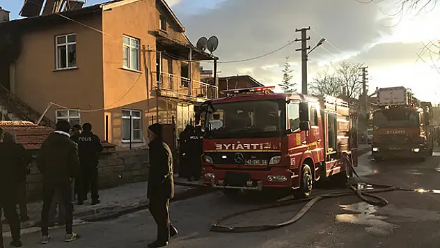 Konya'da evde yangın çıktı: 1 ölü, 1 yaralı