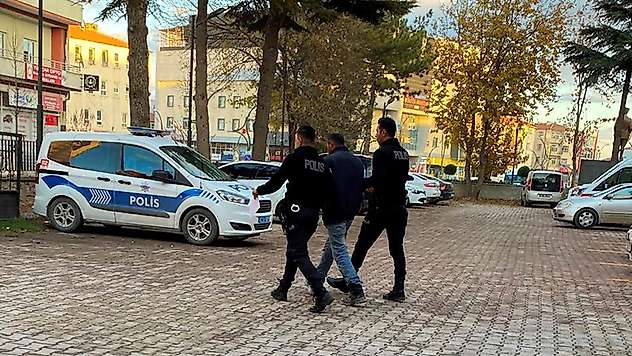 Konya'da evden televizyon çalan kişi tutuklandı
