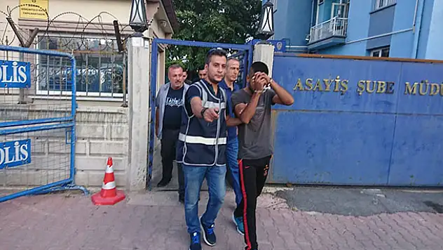 Konya'da evlerden telefon ve elbise çalan şüpheli yakalandı