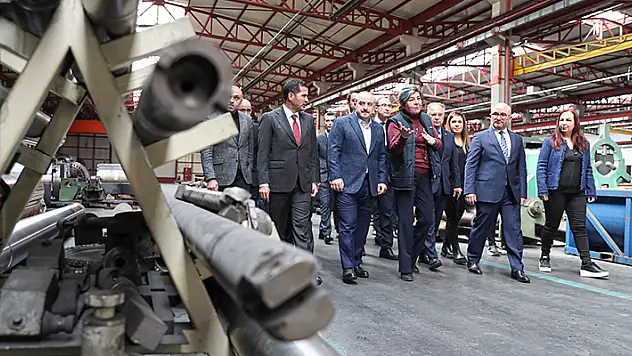 Konya'da faaliyet gösteren ve büyük hidrolik silindirleri üreten firma 30'dan fazla ülkeye ihracat yapıyor